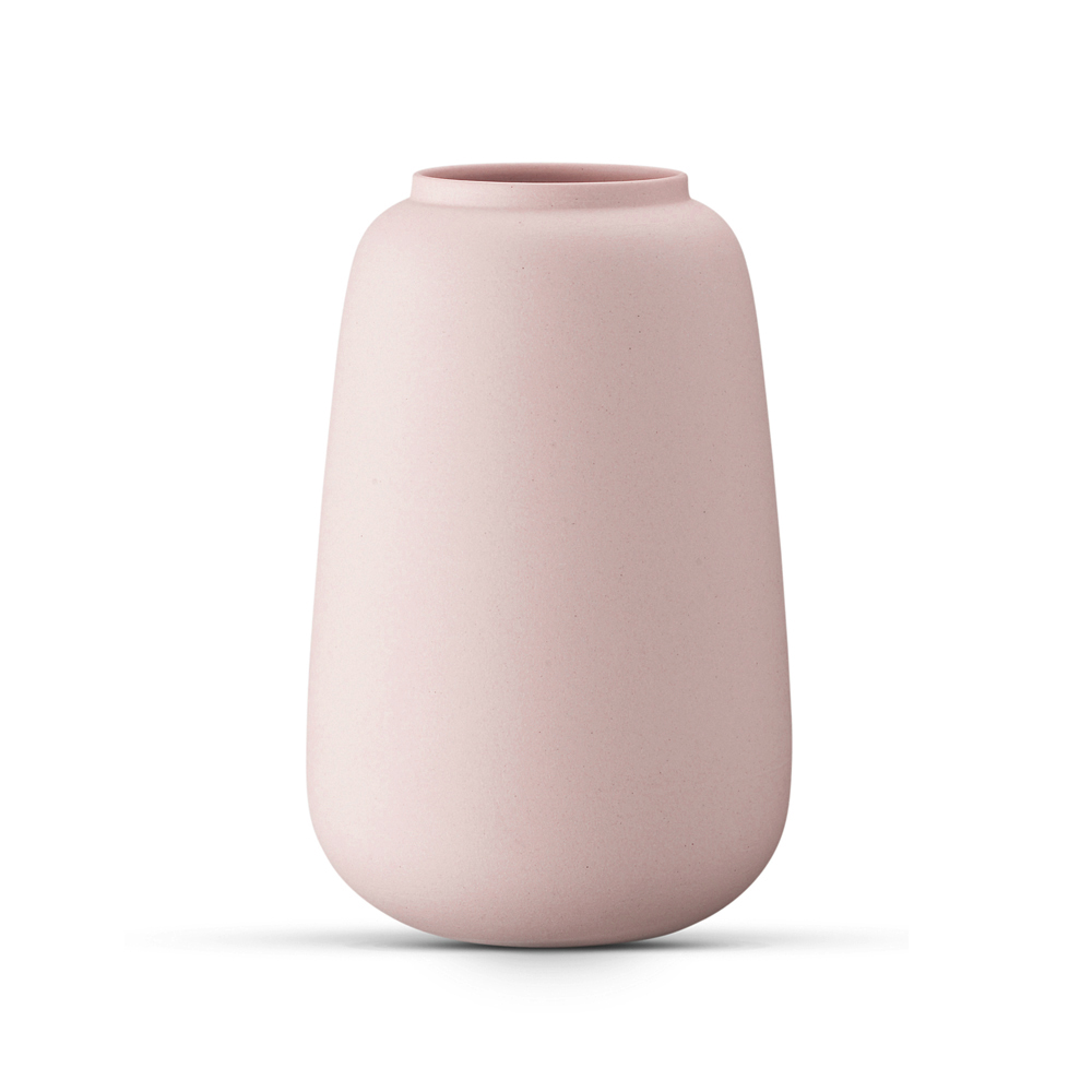 Minimalistic Ceramic Vases by Ditte Fischer | Wishlist - Sarah Le Donne