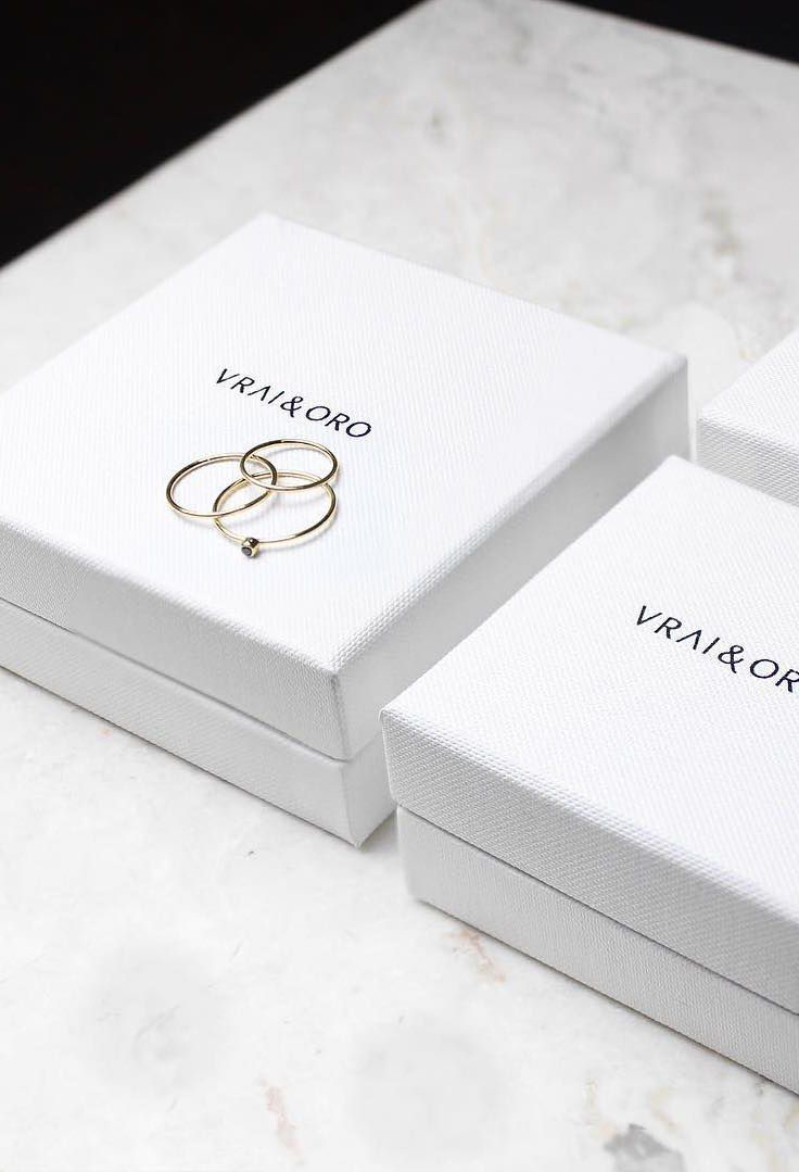 Vrai & Oro | Fine Jewelry Essentials without the Markups | Packaging Design