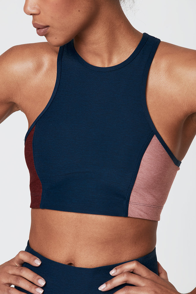 Sportbra in bold colors by Outdoor Voices