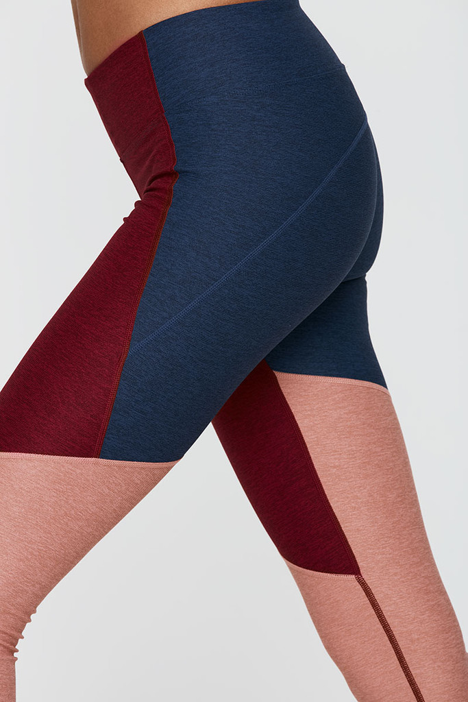 Sportswear legging in bold colors by Outdoor Voices