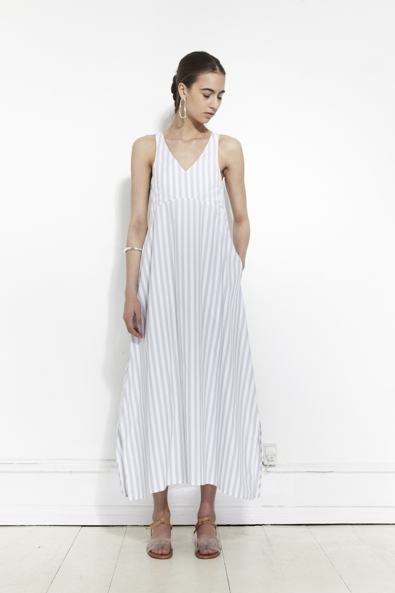 Wide summer dress by Mr. Larkin | Copenhagen based clothing label