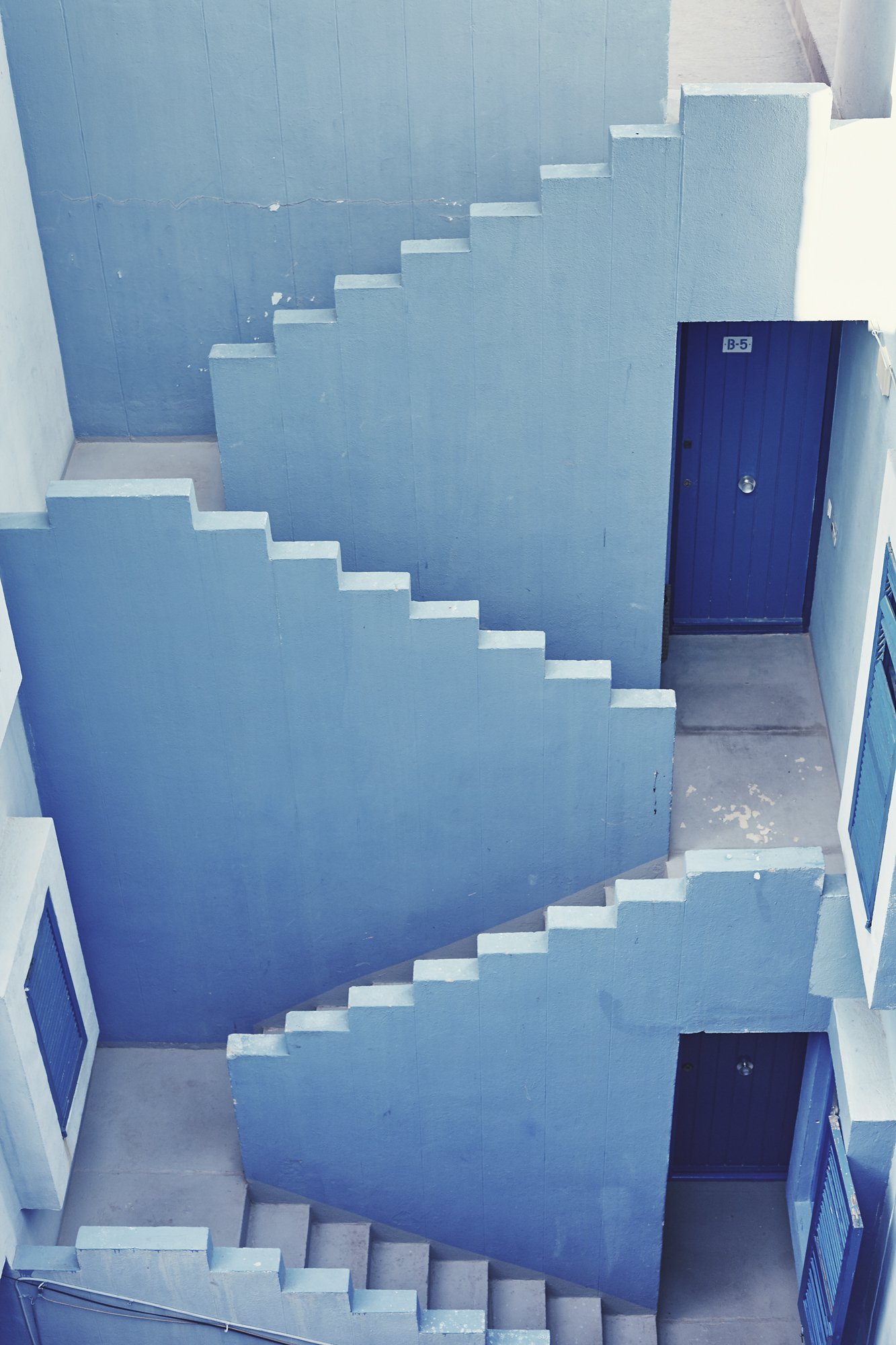 La Muralla Roja | Colors in Architecture