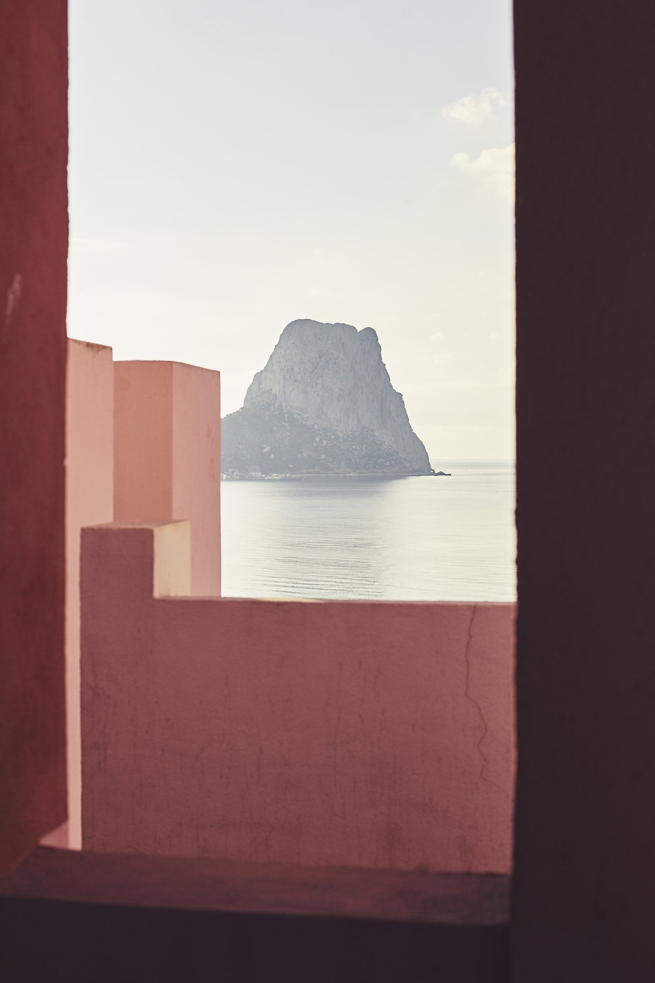 La Muralla Roja | Colors in Architecture